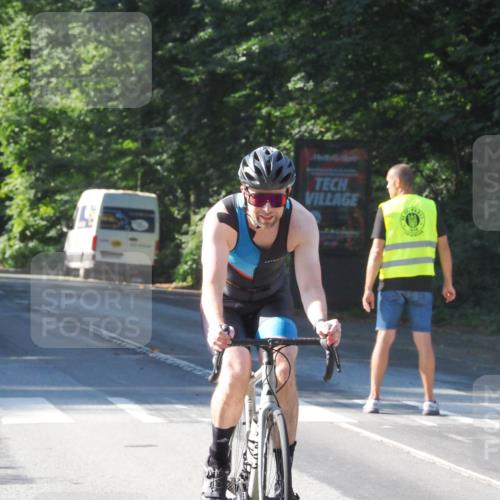 08.09.2024 - Stadtparktriathlon Zöllner http://msf.ph/oto/6994116 08.09.2024 10:41:26 Radfahren 306, 351, 399, 458 meine-sportfotos.de