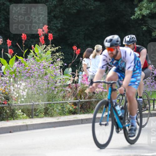 08.09.2024 - Stadtparktriathlon Zöllner http://msf.ph/oto/6994118 08.09.2024 11:58:46 Radfahren 564, 671, 680, 694, 695, 737, 756, 767, 768, 783, 811, 840, 843 meine-sportfotos.de
