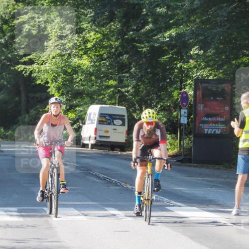 08.09.2024 - Stadtparktriathlon Zöllner http://msf.ph/oto/6994120 08.09.2024 10:41:30 Radfahren 306, 315, 327, 351, 399, 458 meine-sportfotos.de