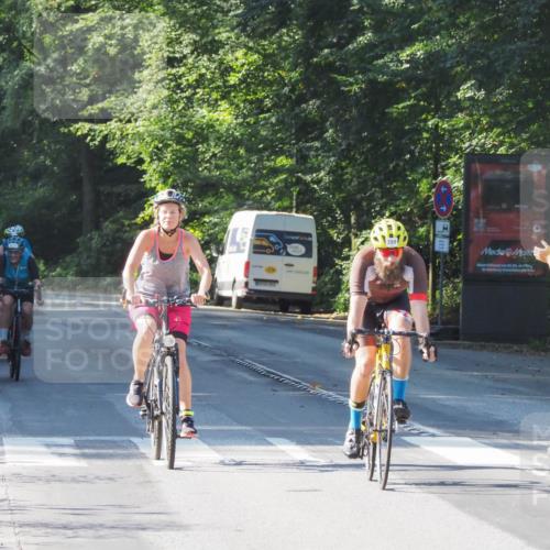 08.09.2024 - Stadtparktriathlon Zöllner http://msf.ph/oto/6994135 08.09.2024 10:41:31 Radfahren 306, 315, 327, 351, 391, 399, 458 meine-sportfotos.de