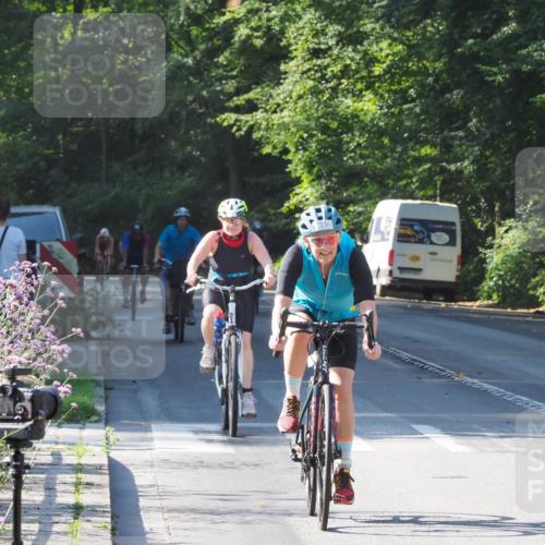08.09.2024 - Stadtparktriathlon Zöllner http://msf.ph/oto/6994154 08.09.2024 10:41:35 Radfahren 251, 306, 315, 327, 351, 391, 399, 401, 411 meine-sportfotos.de