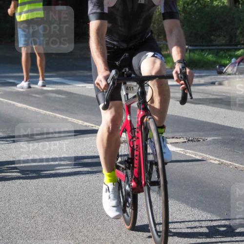 08.09.2024 - Stadtparktriathlon Zöllner http://msf.ph/oto/6994187 08.09.2024 10:41:42 Radfahren 251, 290, 317, 327, 383, 391, 401, 411 meine-sportfotos.de