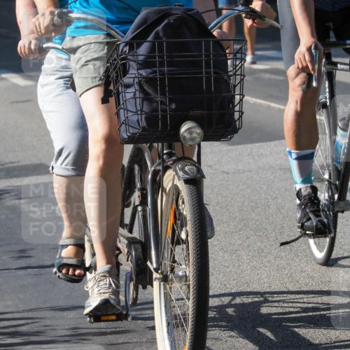 08.09.2024 - Stadtparktriathlon Zöllner http://msf.ph/oto/6994190 08.09.2024 10:41:43 Radfahren 251, 290, 317, 383, 391, 401, 411 meine-sportfotos.de