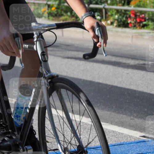 08.09.2024 - Stadtparktriathlon Zöllner http://msf.ph/oto/6994199 08.09.2024 10:41:44 Radfahren 251, 290, 317, 383, 391, 401, 411 meine-sportfotos.de