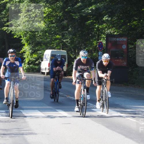 08.09.2024 - Stadtparktriathlon Zöllner http://msf.ph/oto/6994213 08.09.2024 10:42:02 Radfahren 276, 369, 386, 387, 408, 449, 460 meine-sportfotos.de