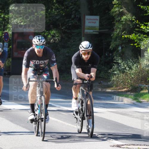 08.09.2024 - Stadtparktriathlon Zöllner http://msf.ph/oto/6994223 08.09.2024 10:42:03 Radfahren 276, 369, 386, 387, 408, 449, 460 meine-sportfotos.de