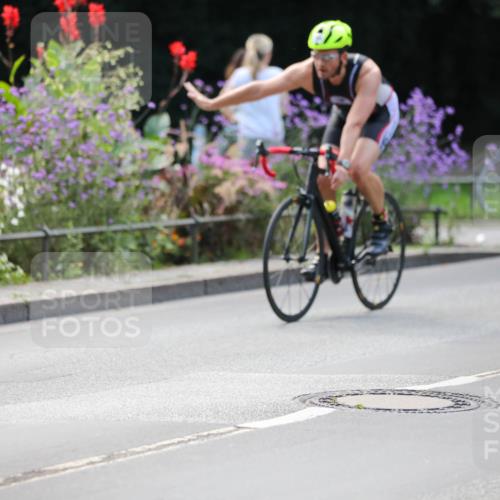 08.09.2024 - Stadtparktriathlon Zöllner http://msf.ph/oto/6994235 08.09.2024 11:58:59 Radfahren 689, 758, 765, 775, 796, 811, 815, 824, 843 meine-sportfotos.de