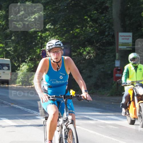 08.09.2024 - Stadtparktriathlon Zöllner http://msf.ph/oto/6994256 08.09.2024 10:42:06 Radfahren 276, 369, 386, 387, 408, 422, 449, 460 meine-sportfotos.de
