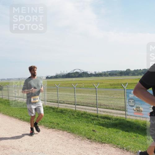 08.09.2024 - Airport Race Miley Keyser http://msf.ph/oto/6994257 08.09.2024 12:15:05 Laufen OLYMPUS, DIGITAL, CAMERA meine-sportfotos.de