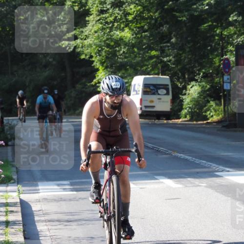 08.09.2024 - Stadtparktriathlon Zöllner http://msf.ph/oto/6994274 08.09.2024 10:42:13 Radfahren 356, 369, 422, 423, 449 meine-sportfotos.de
