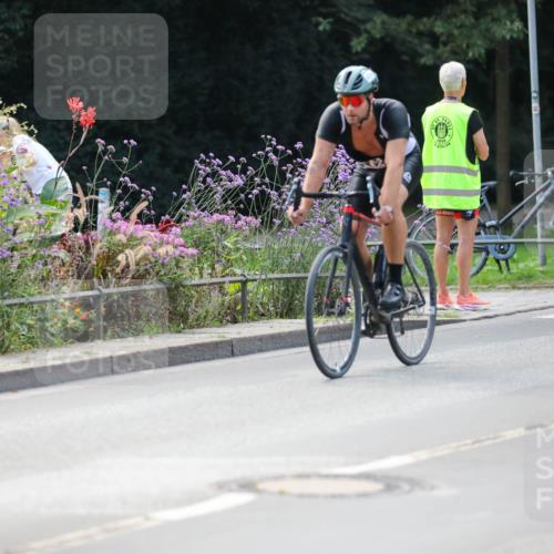 08.09.2024 - Stadtparktriathlon Zöllner http://msf.ph/oto/6994276 08.09.2024 11:59:08 Radfahren 600, 701, 702, 753, 765, 775, 805, 815, 824, 835 meine-sportfotos.de