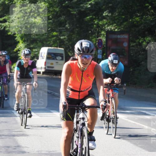 08.09.2024 - Stadtparktriathlon Zöllner http://msf.ph/oto/6994345 08.09.2024 10:42:32 Radfahren 43, 284, 304, 311, 321, 322, 329, 360, 373, 404, 410, 420, 435 meine-sportfotos.de