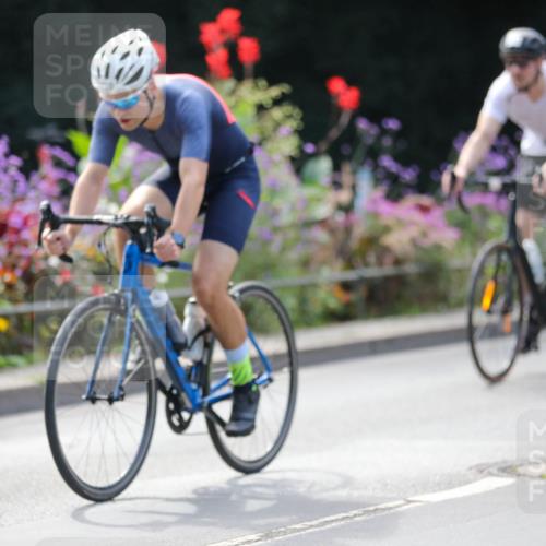 08.09.2024 - Stadtparktriathlon Zöllner http://msf.ph/oto/6994346 08.09.2024 11:59:32 Radfahren 582, 663, 679, 685, 708, 710, 741, 744 meine-sportfotos.de