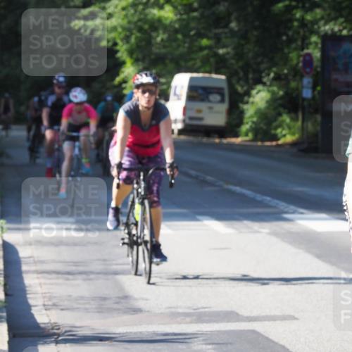 08.09.2024 - Stadtparktriathlon Zöllner http://msf.ph/oto/6994375 08.09.2024 10:42:34 Radfahren 43, 284, 304, 311, 321, 322, 329, 360, 404, 410, 420, 435 meine-sportfotos.de