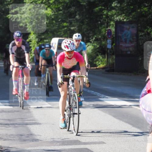 08.09.2024 - Stadtparktriathlon Zöllner http://msf.ph/oto/6994416 08.09.2024 10:42:35 Radfahren 43, 284, 304, 311, 321, 322, 323, 329, 360, 404, 410, 420, 435 meine-sportfotos.de