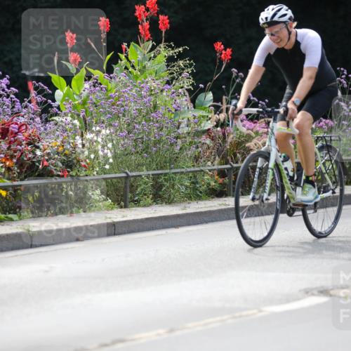 08.09.2024 - Stadtparktriathlon Zöllner http://msf.ph/oto/6994424 08.09.2024 11:59:49 Radfahren 667, 668, 676, 736, 845 meine-sportfotos.de