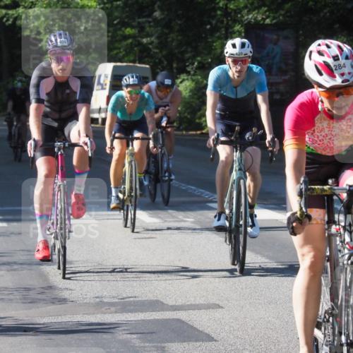 08.09.2024 - Stadtparktriathlon Zöllner http://msf.ph/oto/6994437 08.09.2024 10:42:36 Radfahren 43, 284, 304, 321, 322, 323, 360, 404, 410, 420, 435 meine-sportfotos.de