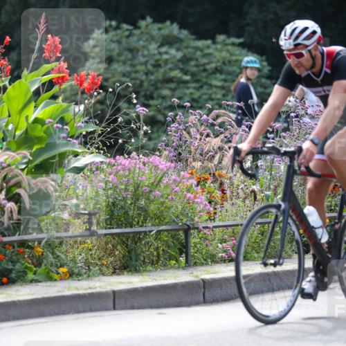 08.09.2024 - Stadtparktriathlon Zöllner http://msf.ph/oto/6994438 08.09.2024 11:59:57 Radfahren 676, 687, 735, 795 meine-sportfotos.de