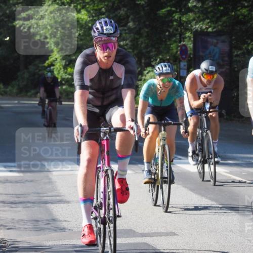 08.09.2024 - Stadtparktriathlon Zöllner http://msf.ph/oto/6994450 08.09.2024 10:42:37 Radfahren 43, 284, 304, 321, 323, 360, 404, 410, 420, 435 meine-sportfotos.de