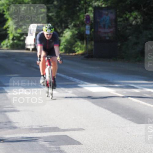 08.09.2024 - Stadtparktriathlon Zöllner http://msf.ph/oto/6994485 08.09.2024 10:42:39 Radfahren 284, 289, 304, 323, 340, 360, 404, 410, 420, 435 meine-sportfotos.de