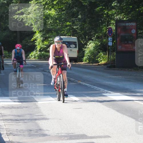 08.09.2024 - Stadtparktriathlon Zöllner http://msf.ph/oto/6994536 08.09.2024 10:42:45 Radfahren 289, 323, 340, 341, 410 meine-sportfotos.de
