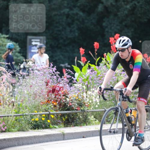 08.09.2024 - Stadtparktriathlon Zöllner http://msf.ph/oto/6994591 08.09.2024 12:01:06 Radfahren 639, 665, 778, 789 meine-sportfotos.de