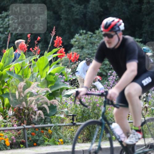 08.09.2024 - Stadtparktriathlon Zöllner http://msf.ph/oto/6994616 08.09.2024 12:01:36 Radfahren 781, 832 meine-sportfotos.de