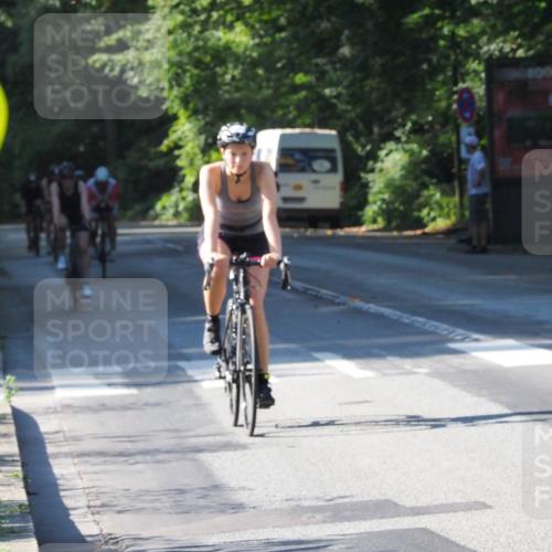 08.09.2024 - Stadtparktriathlon Zöllner http://msf.ph/oto/6994621 08.09.2024 10:43:09 Radfahren 287, 308, 332, 355, 407, 427, 433, 451 meine-sportfotos.de