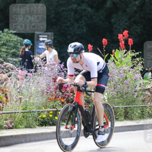 08.09.2024 - Stadtparktriathlon Zöllner http://msf.ph/oto/6994647 08.09.2024 12:01:52 Radfahren 706, 725, 791, 804 meine-sportfotos.de