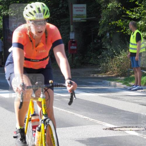 08.09.2024 - Stadtparktriathlon Zöllner http://msf.ph/oto/6994695 08.09.2024 10:43:32 Radfahren 286, 347 meine-sportfotos.de