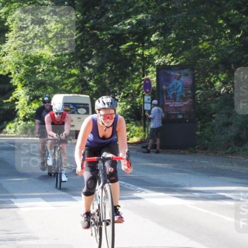 08.09.2024 - Stadtparktriathlon Zöllner http://msf.ph/oto/6994722 08.09.2024 10:44:54 Radfahren 232, 285, 363, 396, 430, 452, 455 meine-sportfotos.de