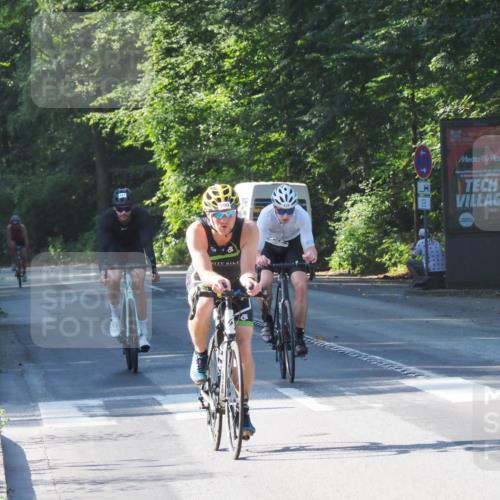 08.09.2024 - Stadtparktriathlon Zöllner http://msf.ph/oto/6994832 08.09.2024 10:45:40 Radfahren 390, 402, 426, 437 meine-sportfotos.de