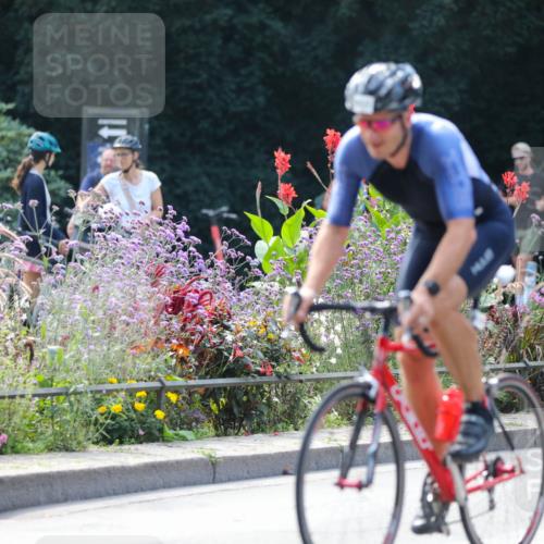 08.09.2024 - Stadtparktriathlon Zöllner http://msf.ph/oto/6994867 08.09.2024 12:04:06 Radfahren 688, 719, 770, 782, 806, 831, 833, 834, 841 meine-sportfotos.de