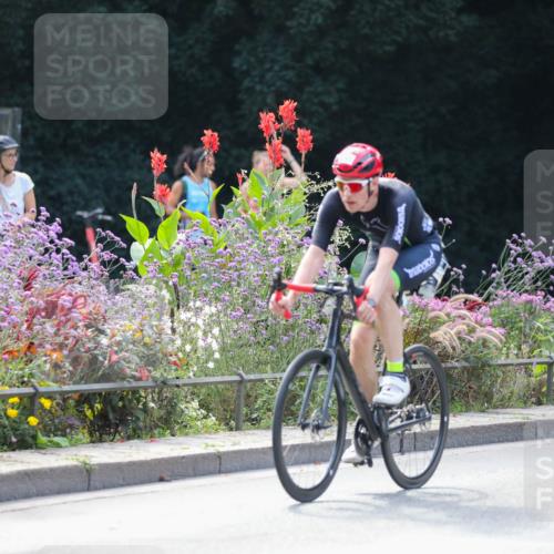 08.09.2024 - Stadtparktriathlon Zöllner http://msf.ph/oto/6994886 08.09.2024 12:04:09 Radfahren 688, 719, 770, 782, 806, 831, 841 meine-sportfotos.de