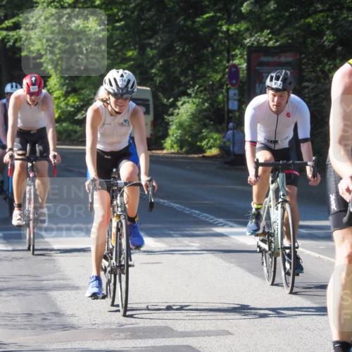08.09.2024 - Stadtparktriathlon Zöllner http://msf.ph/oto/6994908 08.09.2024 10:46:04 Radfahren 316, 371, 382, 384, 392, 413, 419, 434, 450 meine-sportfotos.de
