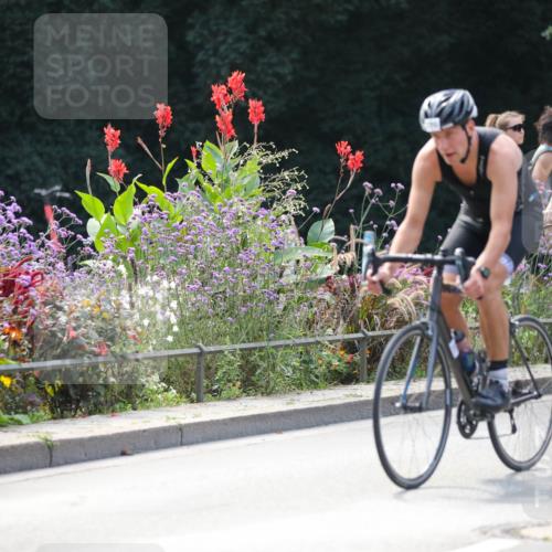 08.09.2024 - Stadtparktriathlon Zöllner http://msf.ph/oto/6994928 08.09.2024 12:04:21 Radfahren 760, 780, 838 meine-sportfotos.de