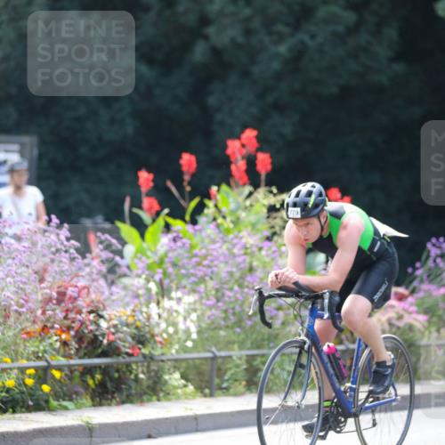 08.09.2024 - Stadtparktriathlon Zöllner http://msf.ph/oto/6994978 08.09.2024 12:04:51 Radfahren 650, 739, 750, 779, 818 meine-sportfotos.de