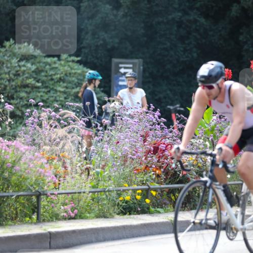 08.09.2024 - Stadtparktriathlon Zöllner http://msf.ph/oto/6994988 08.09.2024 12:04:52 Radfahren 650, 739, 750, 779, 818 meine-sportfotos.de