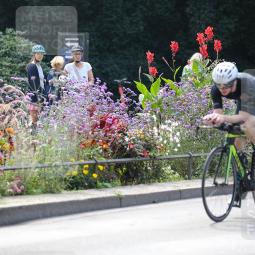08.09.2024 - Stadtparktriathlon Zöllner http://msf.ph/oto/6995006 08.09.2024 12:04:59 Radfahren 650, 700, 742, 762, 787, 816, 818 meine-sportfotos.de