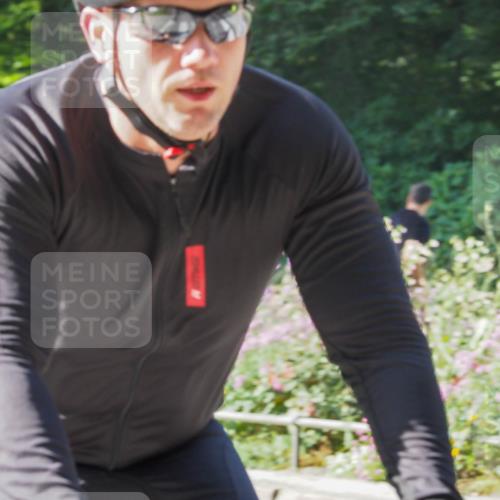 08.09.2024 - Stadtparktriathlon Zöllner http://msf.ph/oto/6995020 08.09.2024 10:46:54 Radfahren 292, 381 meine-sportfotos.de