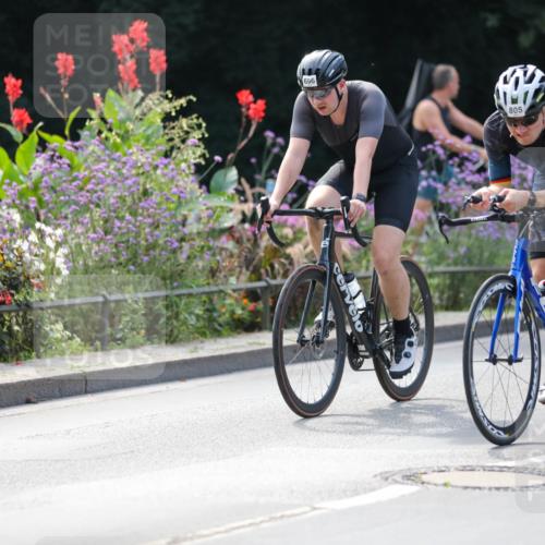 08.09.2024 - Stadtparktriathlon Zöllner http://msf.ph/oto/6995067 08.09.2024 12:05:21 Radfahren 658, 680, 694, 696, 746, 747, 749, 758, 768, 777, 798, 805 meine-sportfotos.de