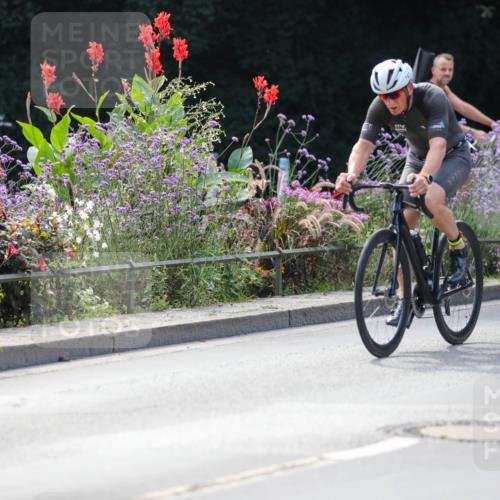 08.09.2024 - Stadtparktriathlon Zöllner http://msf.ph/oto/6995075 08.09.2024 12:05:22 Radfahren 658, 680, 694, 696, 746, 747, 749, 758, 777, 798, 805 meine-sportfotos.de