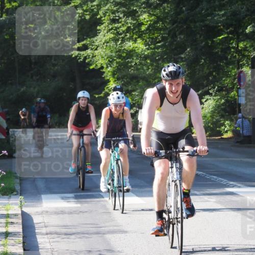 08.09.2024 - Stadtparktriathlon Zöllner http://msf.ph/oto/6995102 08.09.2024 10:47:36 Radfahren 266, 268, 271, 281, 296, 298, 376, 391, 406, 416, 425, 446 meine-sportfotos.de