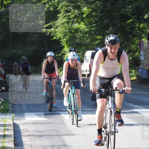 08.09.2024 - Stadtparktriathlon Zöllner http://msf.ph/oto/6995105 08.09.2024 10:47:36 Radfahren 266, 268, 271, 281, 296, 298, 376, 391, 406, 416, 425, 446 meine-sportfotos.de