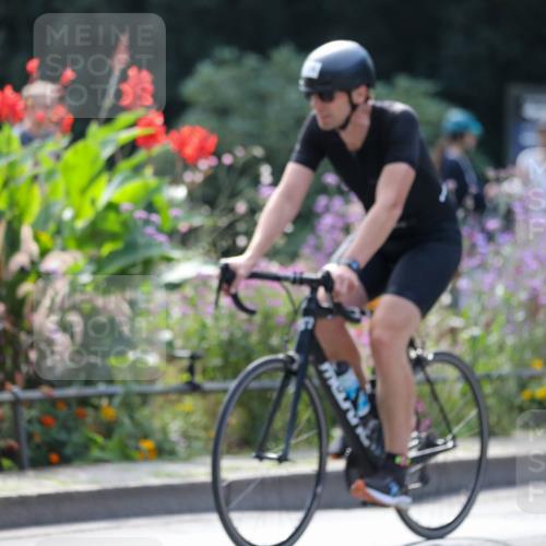 08.09.2024 - Stadtparktriathlon Zöllner http://msf.ph/oto/6995127 08.09.2024 12:05:39 Radfahren 659, 677, 678, 686, 695, 726, 769, 836, 837, 843 meine-sportfotos.de