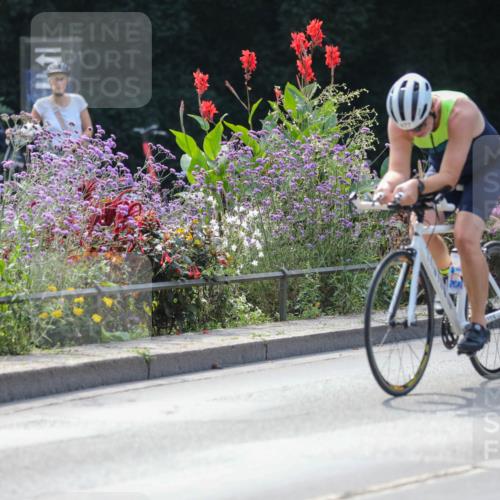 08.09.2024 - Stadtparktriathlon Zöllner http://msf.ph/oto/6995134 08.09.2024 12:05:43 Radfahren 617, 659, 677, 678, 769, 843 meine-sportfotos.de