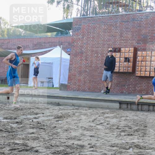 08.09.2024 - Stadtparktriathlon Luisa Fischer http://msf.ph/oto/6995264 08.09.2024 08:44:16 Schwimmen 7, 10 meine-sportfotos.de