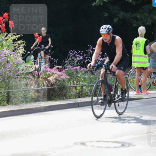 08.09.2024 - Stadtparktriathlon Zöllner http://msf.ph/oto/6995266 08.09.2024 12:06:07 Radfahren 663, 710, 718, 824, 840 meine-sportfotos.de