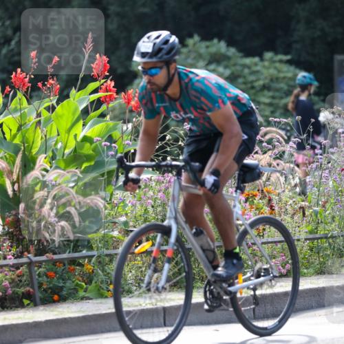 08.09.2024 - Stadtparktriathlon Zöllner http://msf.ph/oto/6995317 08.09.2024 12:06:46 Radfahren 667, 668, 684, 701, 702, 731, 737, 741, 820 meine-sportfotos.de