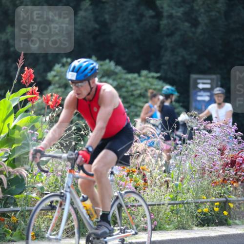 08.09.2024 - Stadtparktriathlon Zöllner http://msf.ph/oto/6995345 08.09.2024 12:06:52 Radfahren 572, 667, 676, 679, 684, 731, 737, 820 meine-sportfotos.de